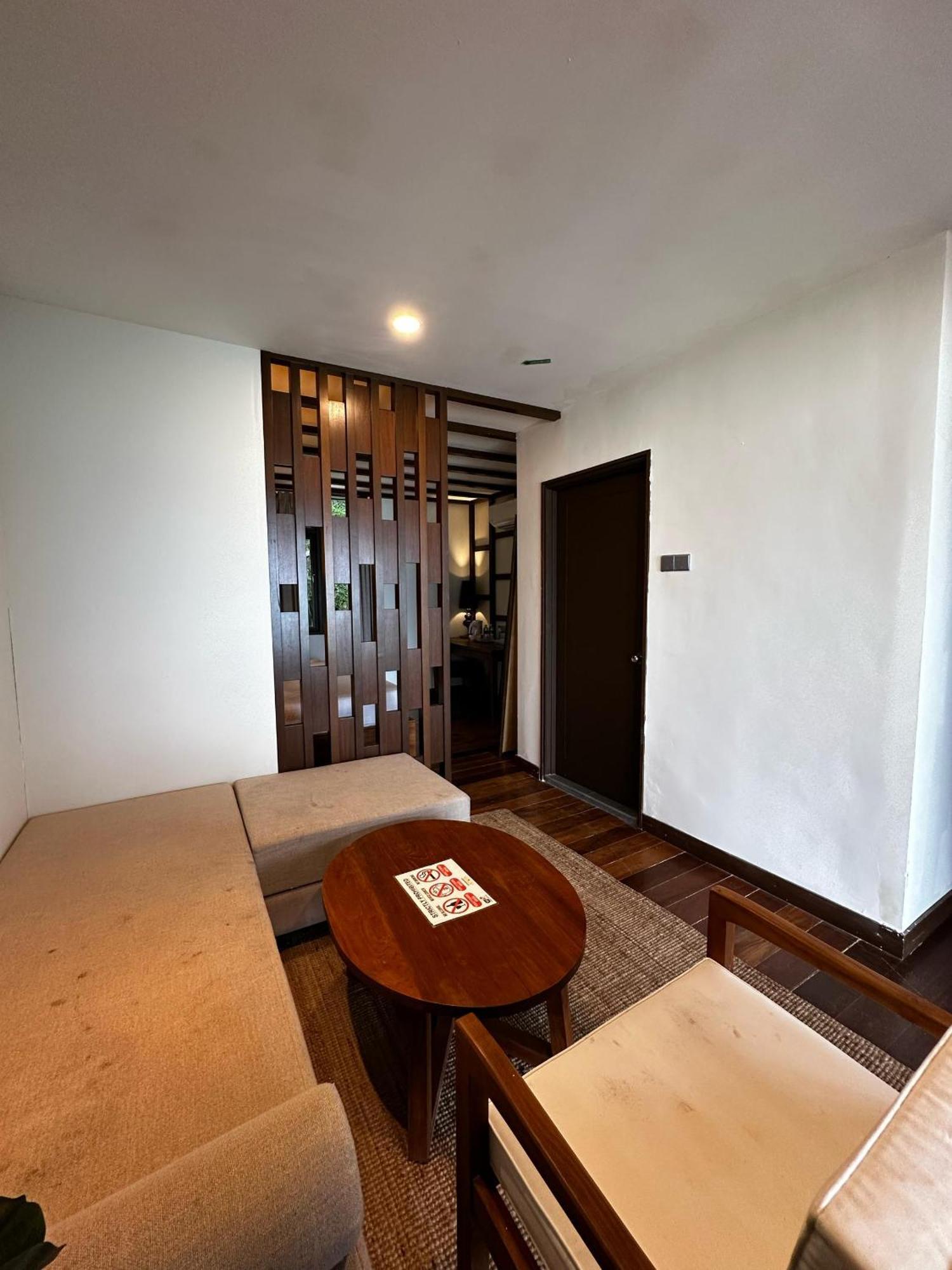 Beach Resort - Arwana Perhentian Besar Kampung Kuala Besut Exterior photo